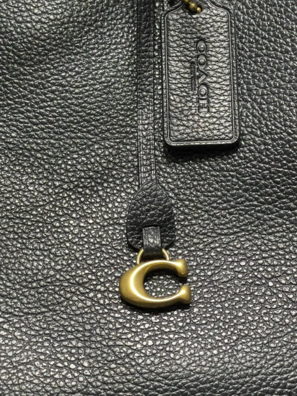 Coach Carter Black Polished Pebble Leather Carry 28